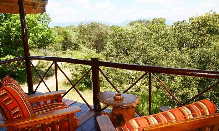 limpopo-2-night-anytime-stay-for-two-including-breakfast-dinner-at-pezulu-tree-house-lodge