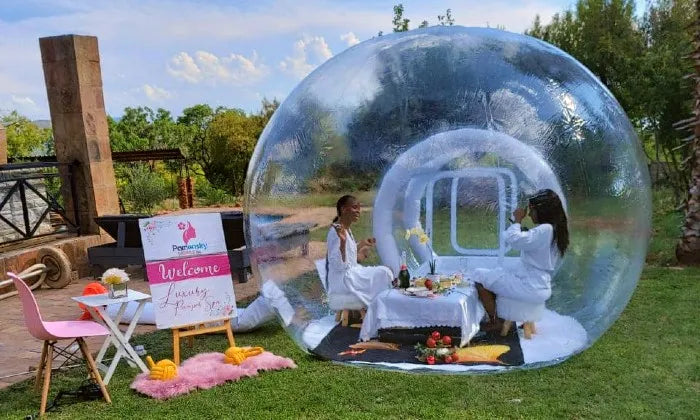 bubble-picnic-experience-including-set-up-champagne-lunch-and-massage