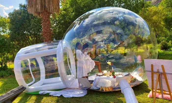 bubble-picnic-experience-including-set-up-champagne-lunch-and-massage