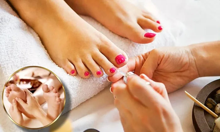 deluxe-pedicure-with-reflexology-foot-massage